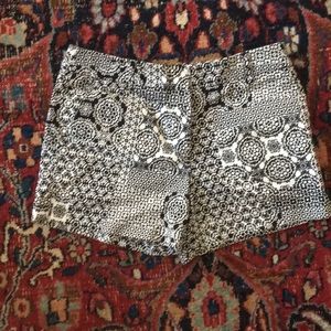 Classic yet funky short